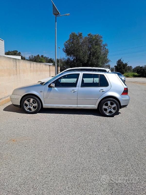 Usata VW Golf IV 110 CV (80 kW) 2002 Grigio Berlina