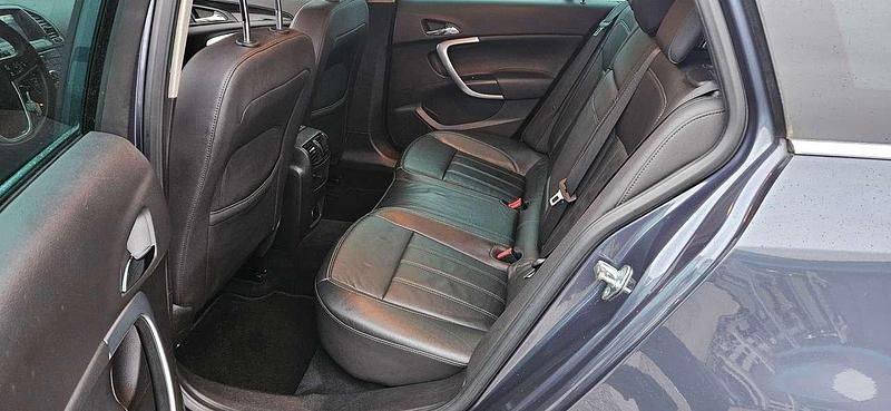 Usata Opel Insignia 160 CV (117 kW) 2009 Nero Station wagon