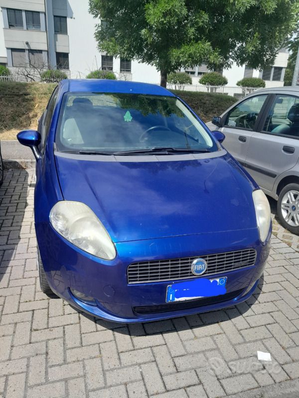 Blu Usata 2008 Fiat Punto Due volumi | 2400 € (Super prezzo) - Immagine 1/4