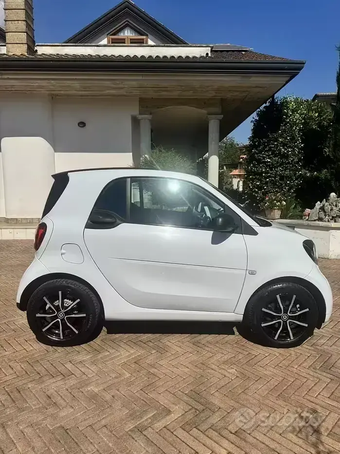Usata Smart ForTwo Coupé 71 CV (52 kW) 2016 Bianco Coupé