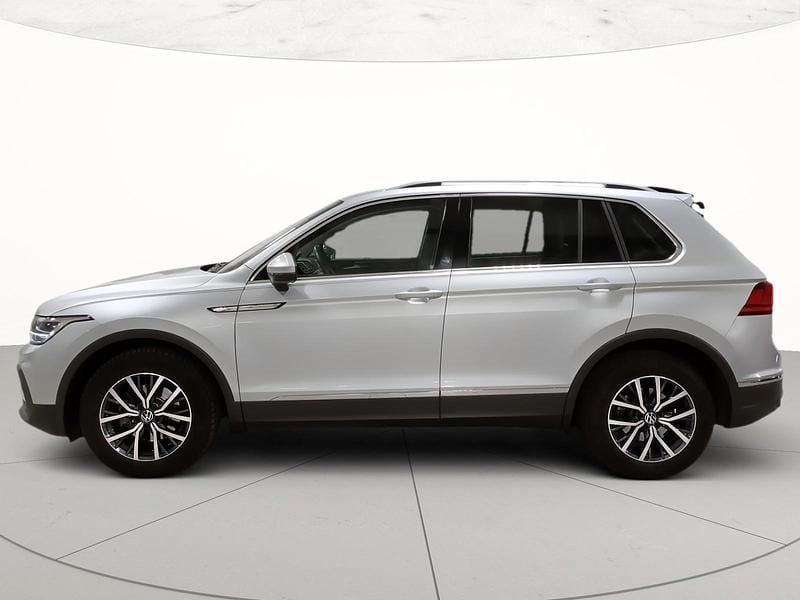Usata VW Tiguan Life 150 CV (110 kW) 2022 Reflex silver metallizzato SUV