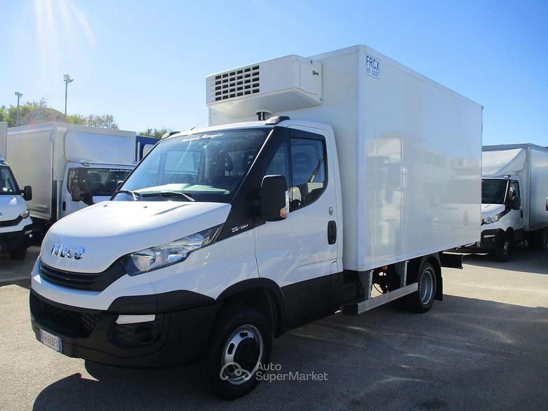 Usata Iveco Daily 150 CV (110 kW) 2018 Bianco
