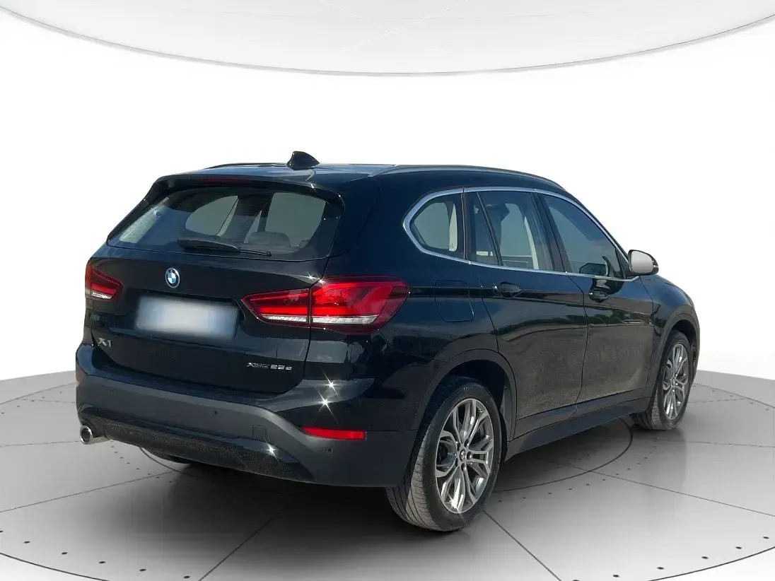 Usata BMW X1 Advantage 125 CV (91 kW) 2021 Nero SUV