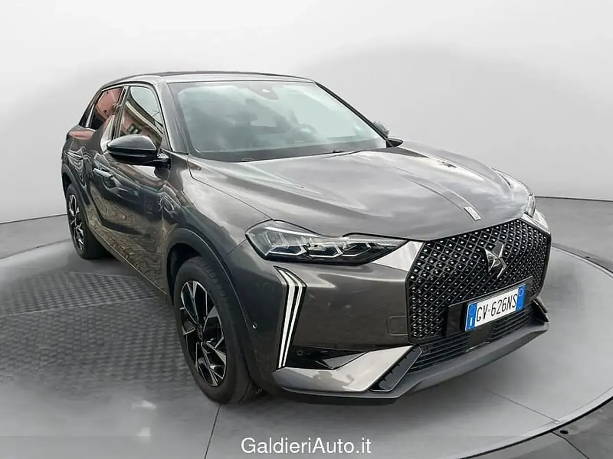 Usata DS Automobiles DS3 Opera 131 CV (96 kW) 2024 Grigio Utilitaria