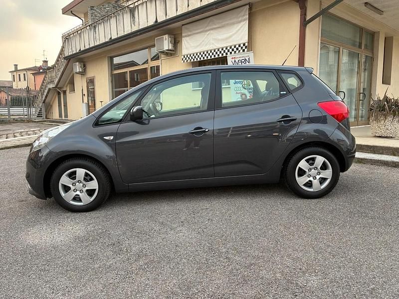 Usata Kia Venga Active 89 CV (65 kW) 2017 Grigio Utilitaria