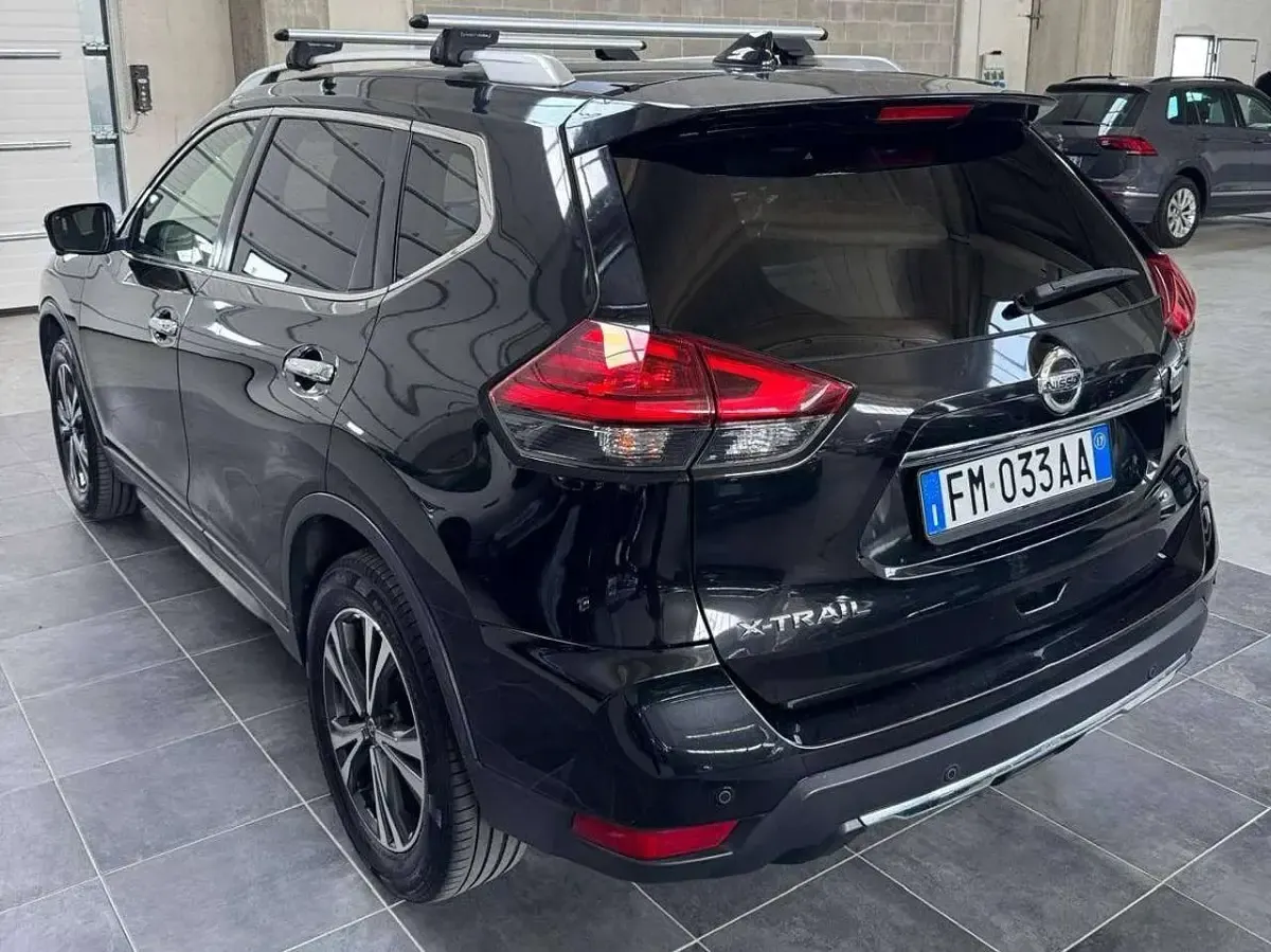 Usata Nissan X-Trail N-Connecta 131 CV (96 kW) 2017 Nero SUV