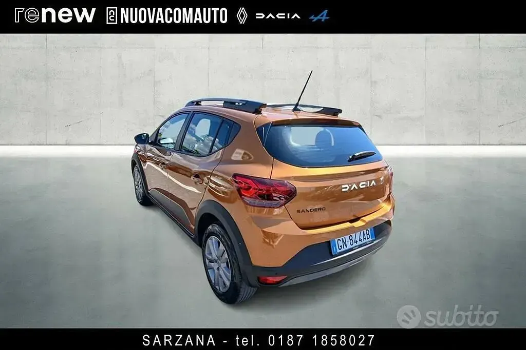 Usata Dacia Sandero Comfort 91 CV (66 kW) 2023 Giallo Berlina