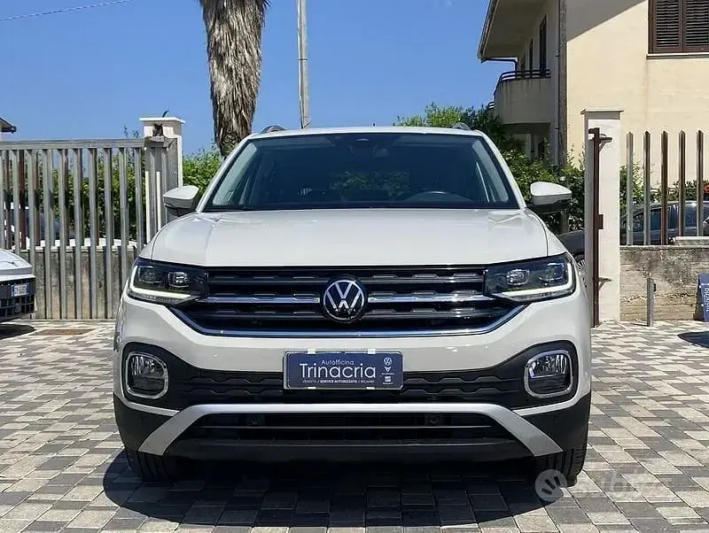Usata VW T-Cross Advance 110 CV (80 kW) 2022 Grigio SUV