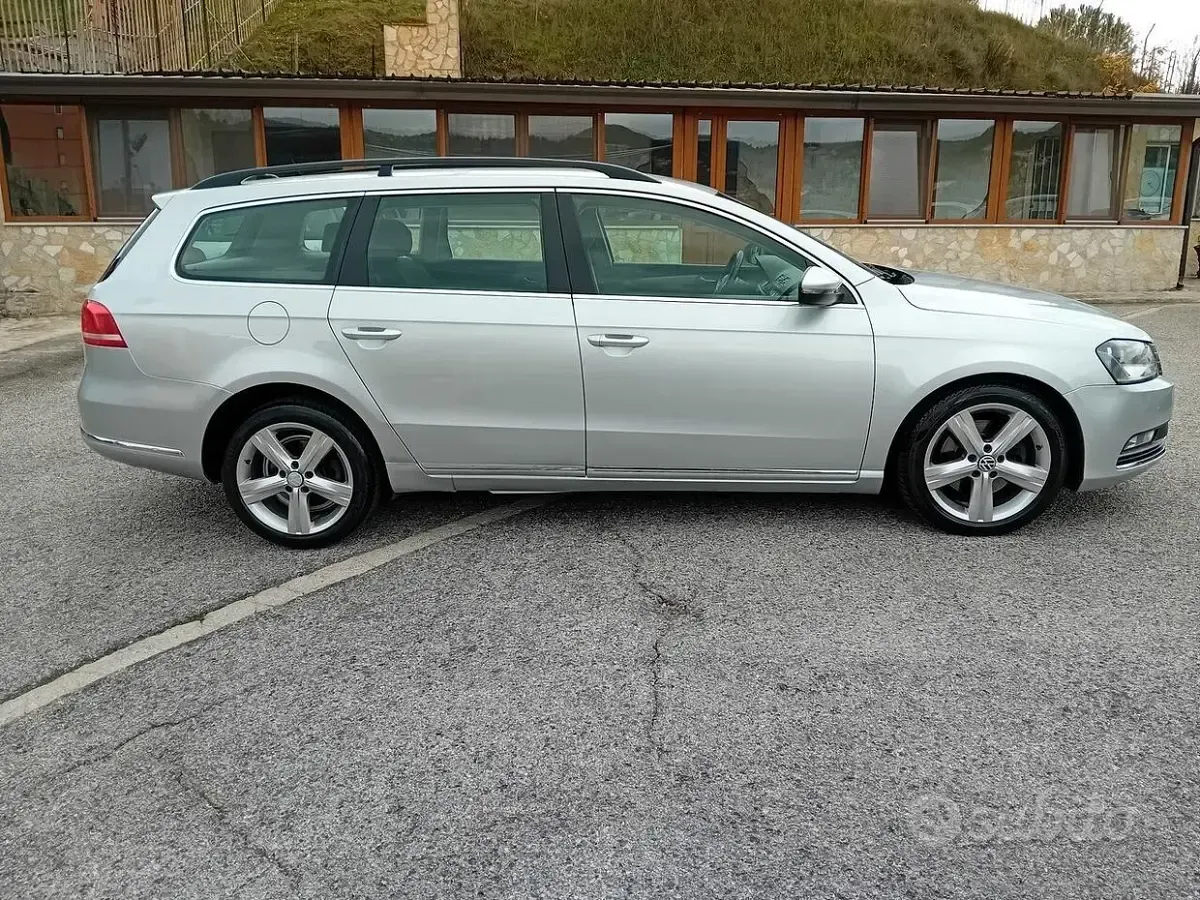 Usata VW Passat Highline 140 CV (102 kW) 2014 Grigio Station wagon