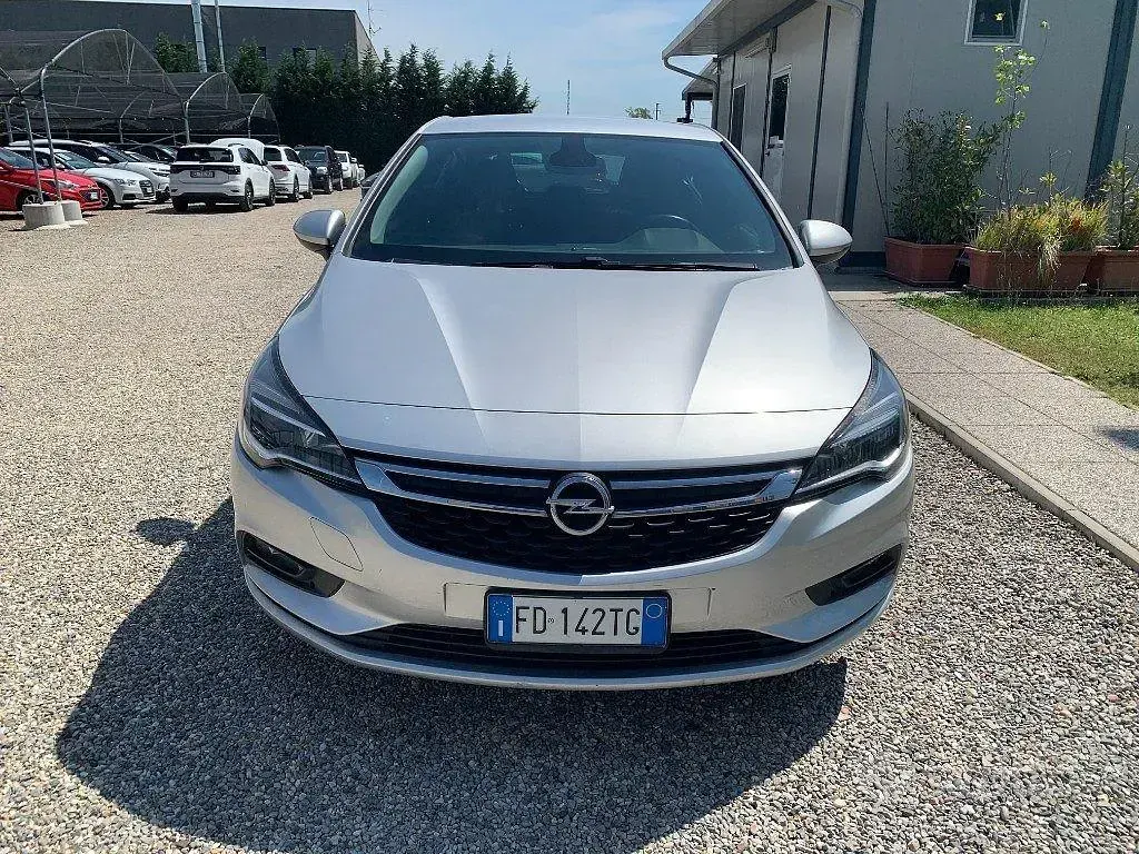 Usata Opel Astra 101 CV (74 kW) 2016 Grigio Berlina