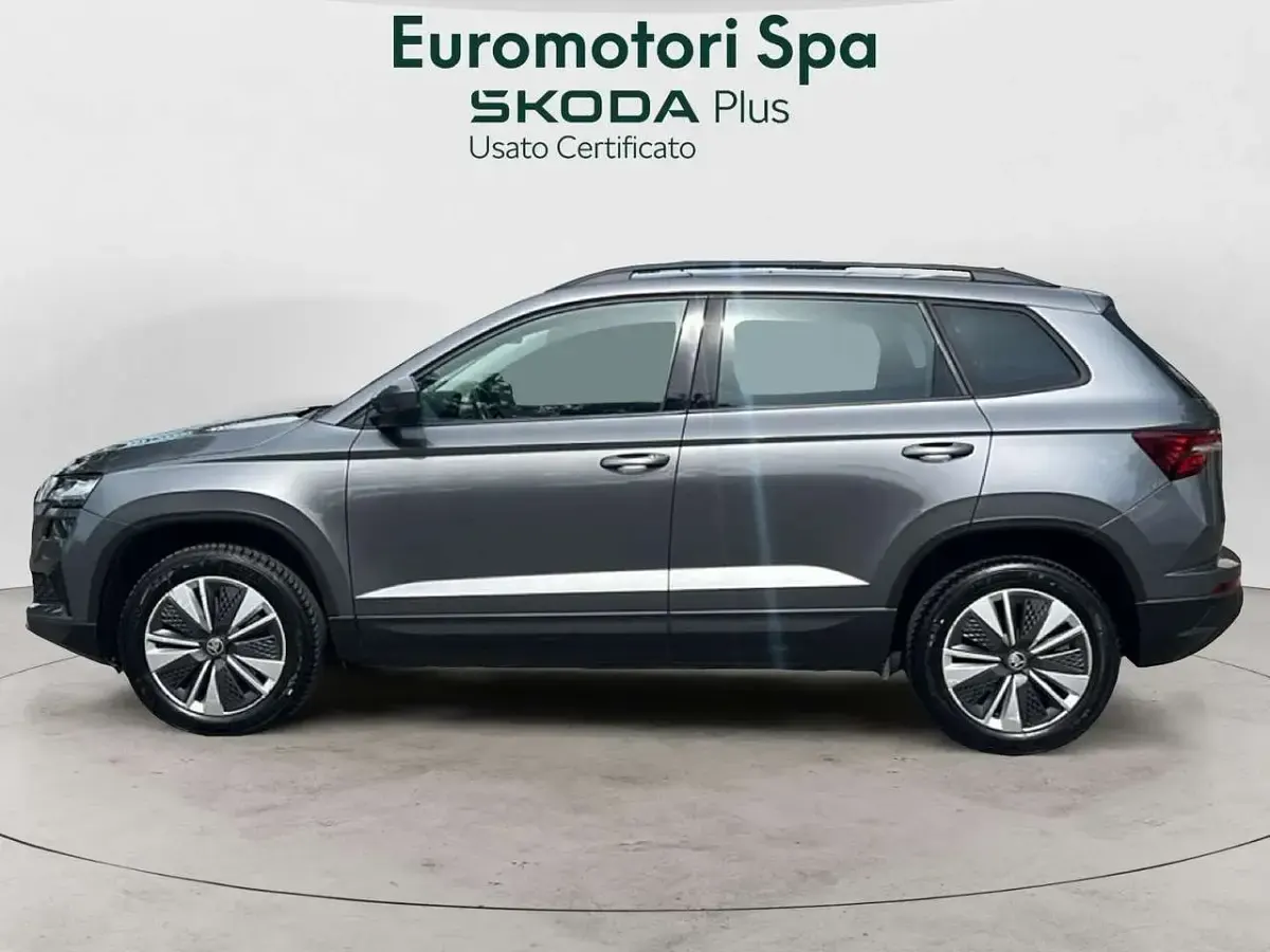 Usata Skoda Karoq Executive 116 CV (85 kW) 2023 Grigio SUV