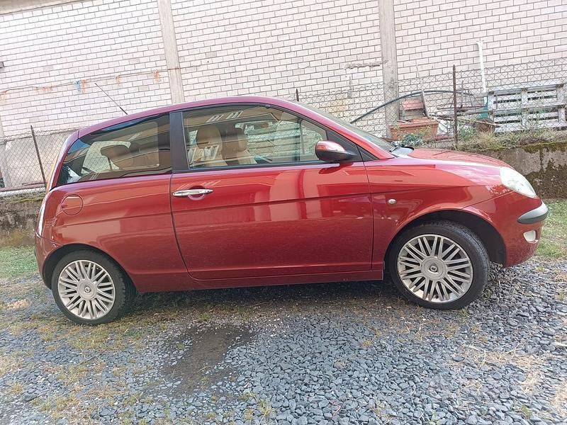 Usata Lancia Ypsilon 2004 Rosso Utilitaria