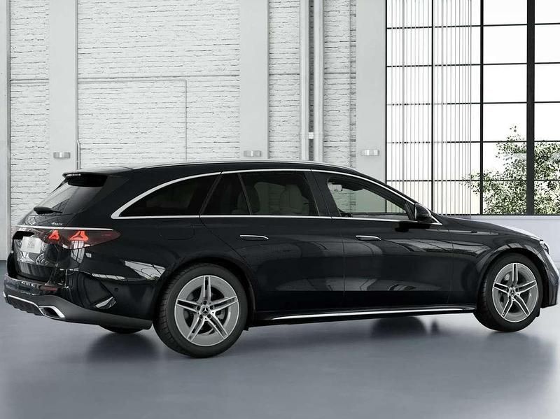 Nuova Mercedes E220 Advanced 197 CV (144 kW) 2025 Nero ossidiana Station wagon