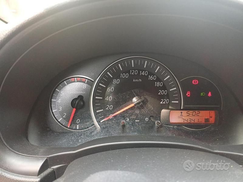 Usata Nissan Micra 80 CV (58 kW) 2016 Bianco Utilitaria