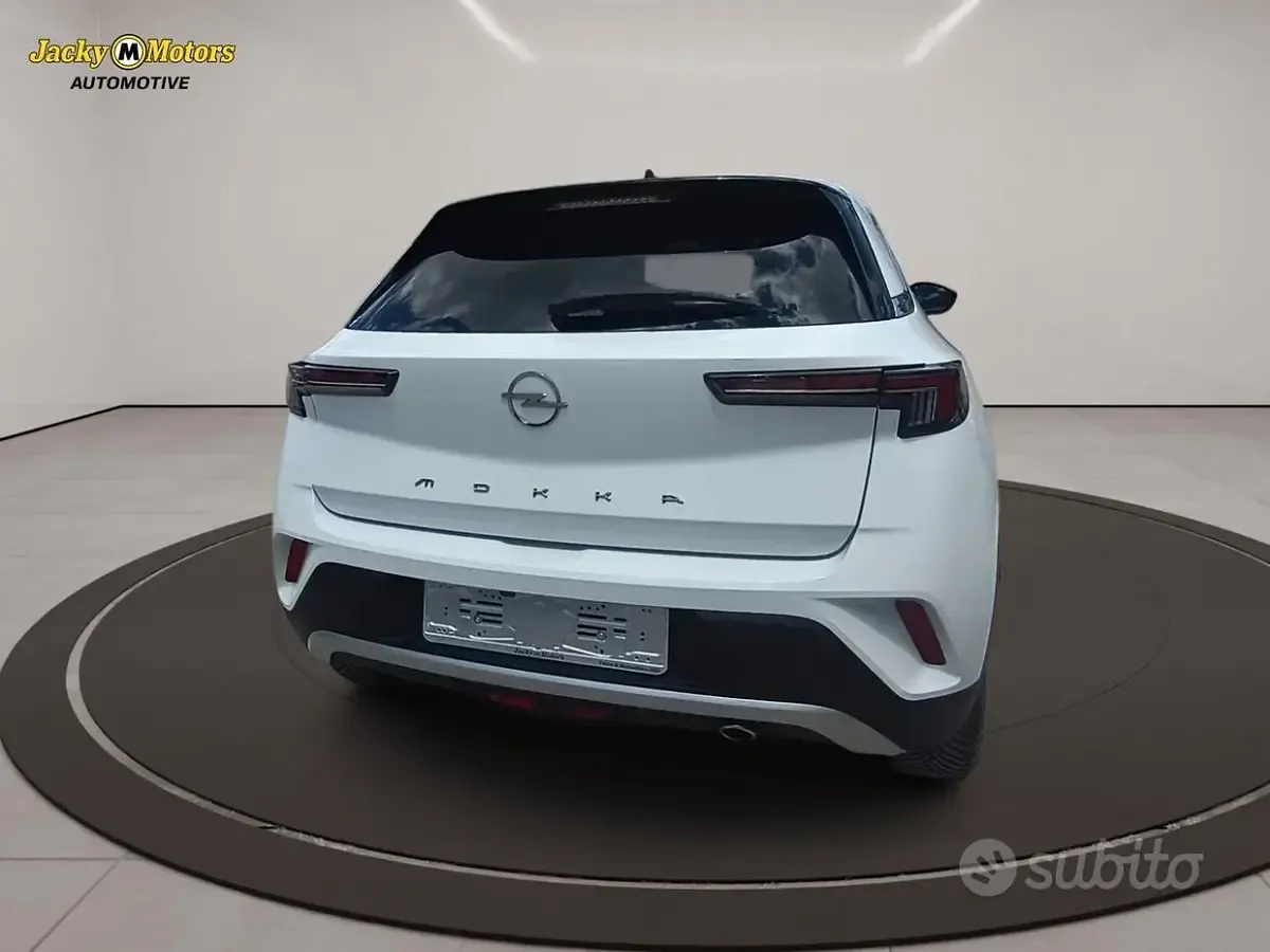 Usata Opel Mokka Elegance 110 CV (80 kW) 2023 Bianco SUV