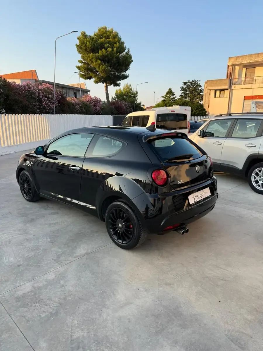 Usata Alfa Romeo MiTo Distinctive 85 CV (62 kW) 2014 Nero Utilitaria