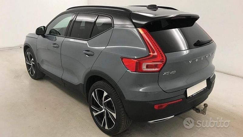 Usata Volvo XC40 197 CV (144 kW) 2020 Grigio SUV
