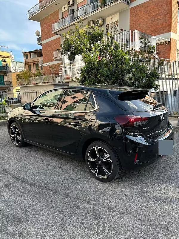 Usata Opel Corsa Elegance 101 CV (74 kW) 2020 Nero Utilitaria