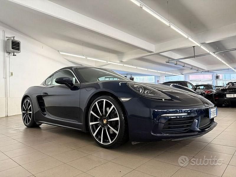 Usata Porsche 718 Cayman 299 CV (219 kW) 2019 Blu Coupé