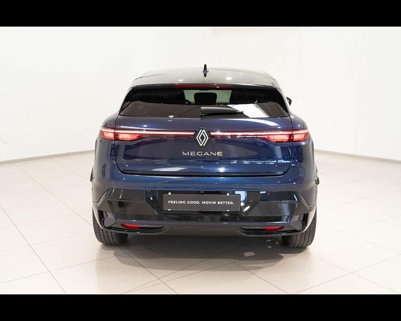 Usata Renault Mégane 55 kW (75 CV) 2023 Bic. blu marine / tetto nero SUV