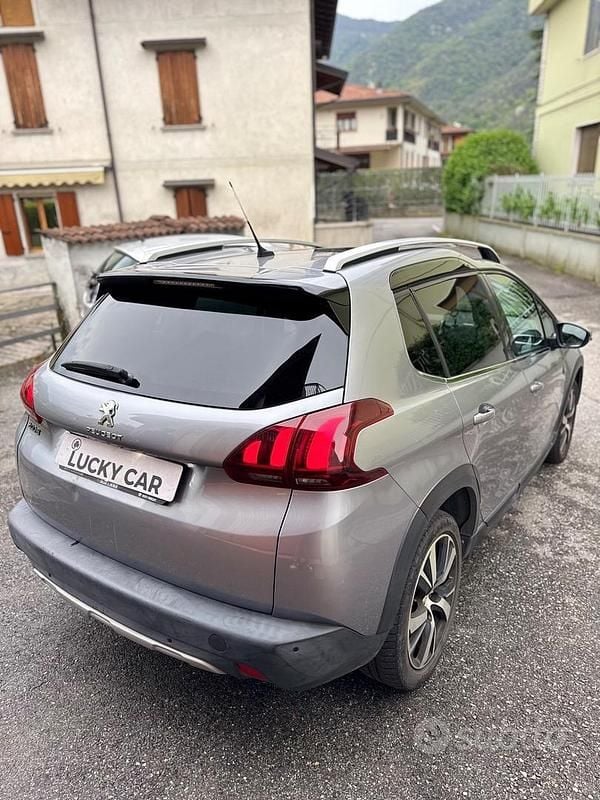 Używany Peugeot 2008 Crossway 120 KM (88 kW) 2018 Szary SUV