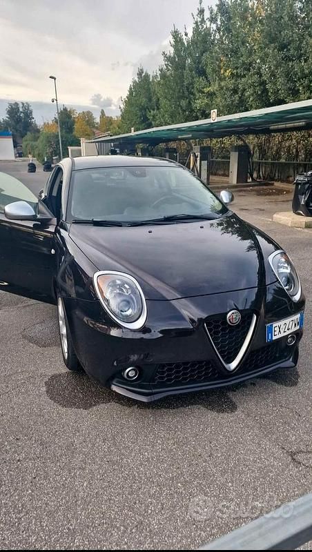 Nero Usata 2010 Alfa Romeo MiTo Due volumi | 4800 € - Immagine 1/4