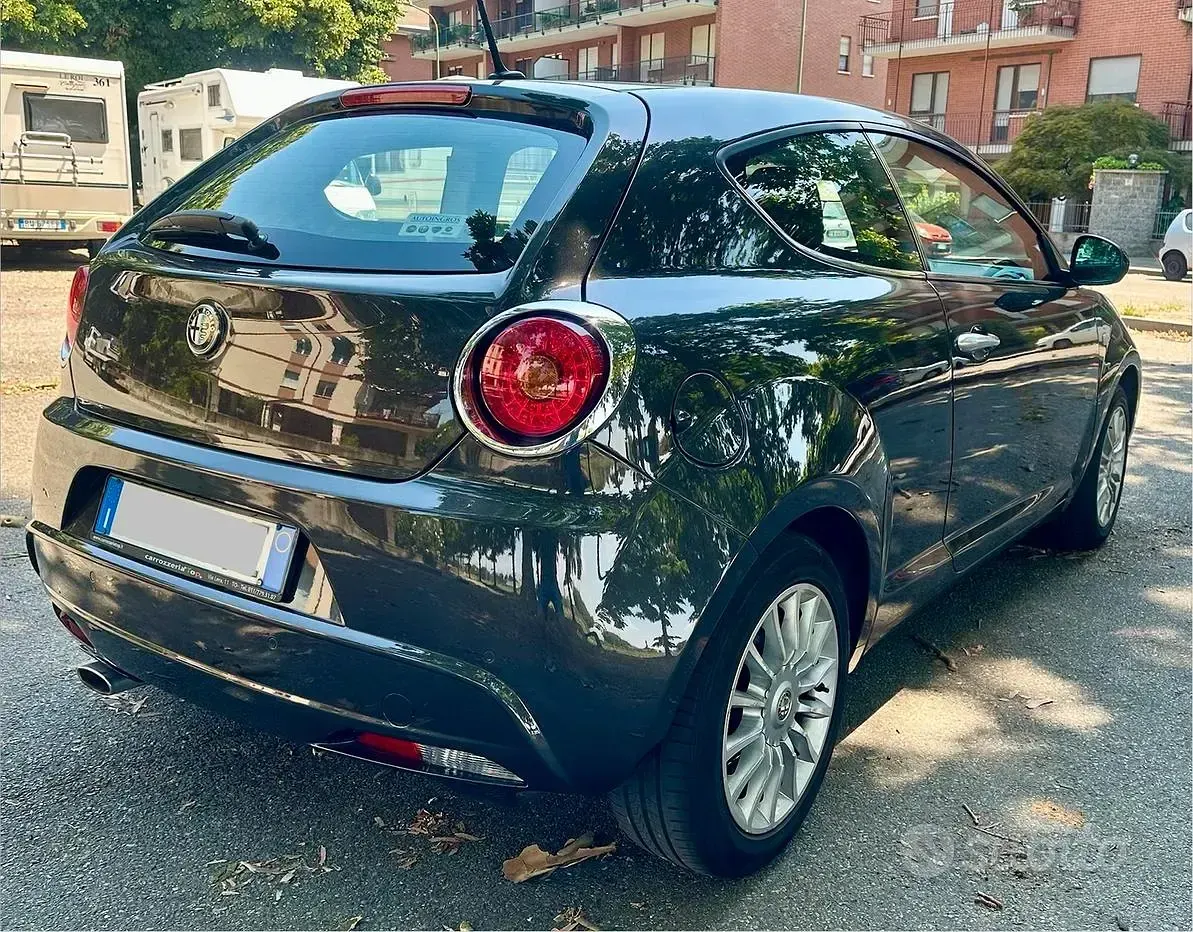 Usata Alfa Romeo MiTo Distinctive 106 CV (77 kW) 2016 Utilitaria