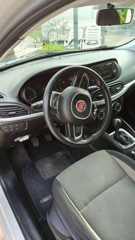 Usata Fiat Tipo Opening Edition 95 CV (69 kW) 2015 Argento Berlina