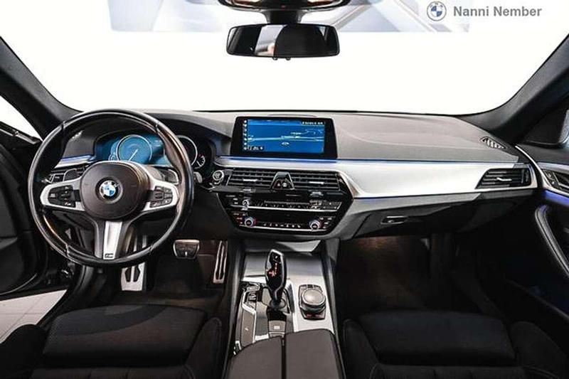 Usata BMW 520 M Sport 190 CV (139 kW) 2018 Blu/azzurro Station wagon