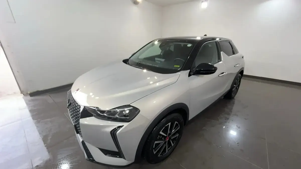 Usata DS Automobiles DS3 Performance 131 CV (96 kW) 2024 Grigio cristallo
