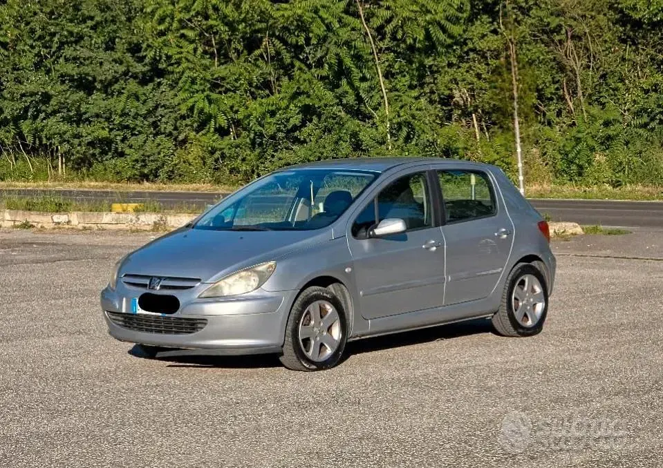 Usata Peugeot 307 109 CV (80 kW) 2005 Grigio Berlina