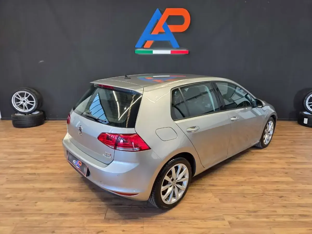 Usata VW Golf VII Highline 110 CV (80 kW) 2015 Grigio Berlina