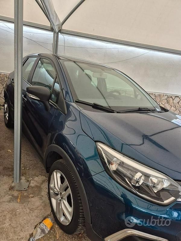 Usata Renault Captur Life 90 CV (66 kW) 2018 Blu SUV