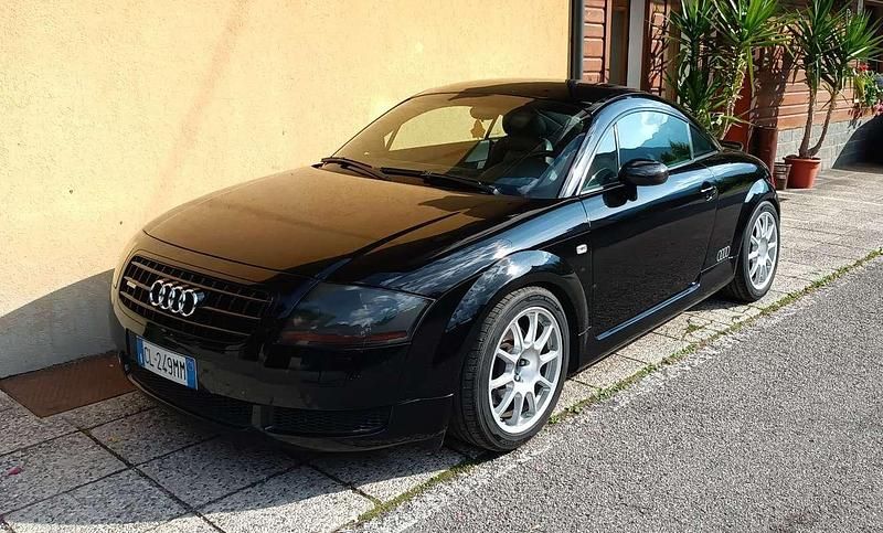 Usata 2000 Audi TT S-Line Coupé | 14.000 € (Buon prezzo) - Immagine 1/4