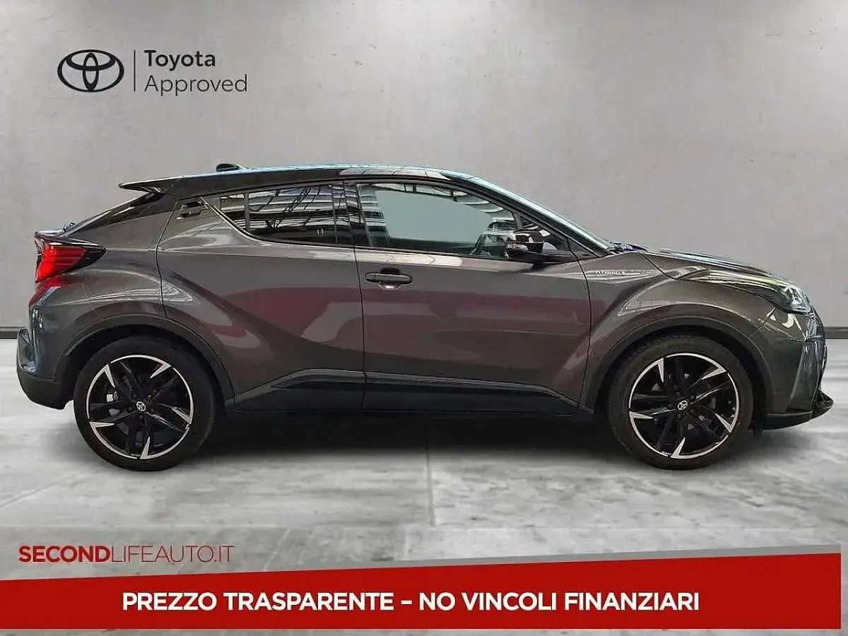 Usata Toyota C-HR Edition 184 CV (135 kW) 2022 Grigio SUV