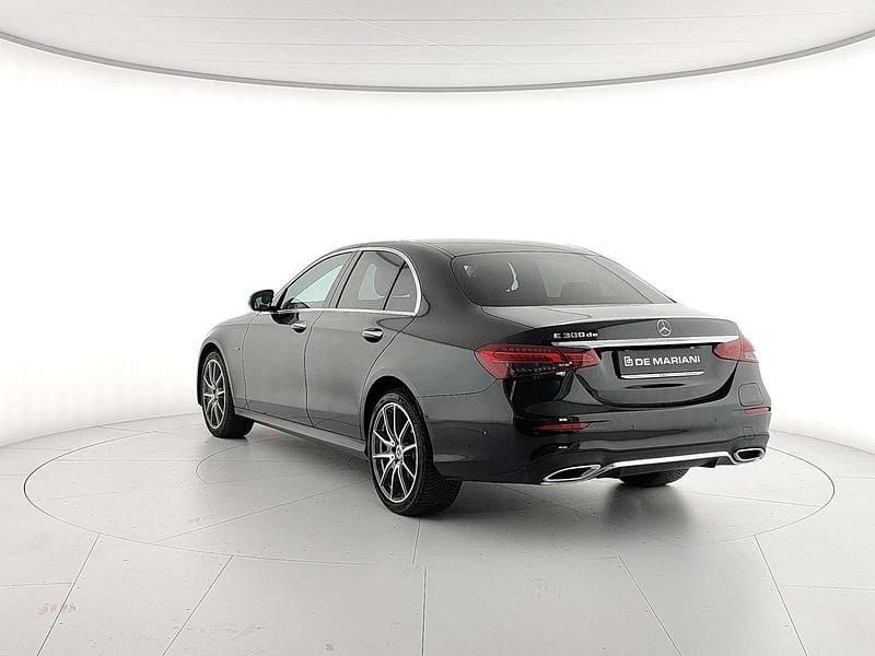 Usata Mercedes E300 Premium Plus 194 CV (142 kW) 2022 Nero Berlina