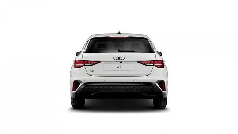 Nuova Audi A3 S-Line 2026 Bianco arkona Berlina