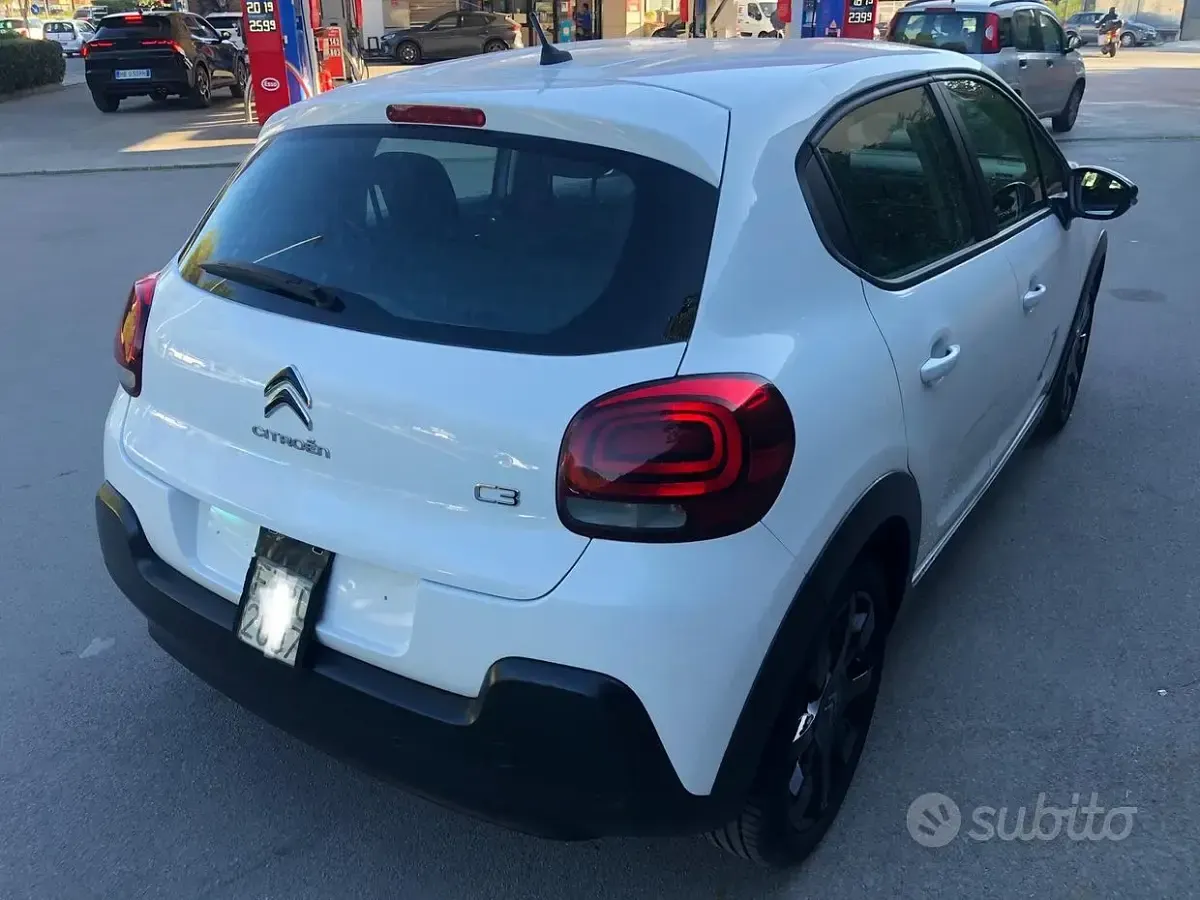 Usata Citroën C3 Feel 83 CV (61 kW) 2019 Bianco Utilitaria