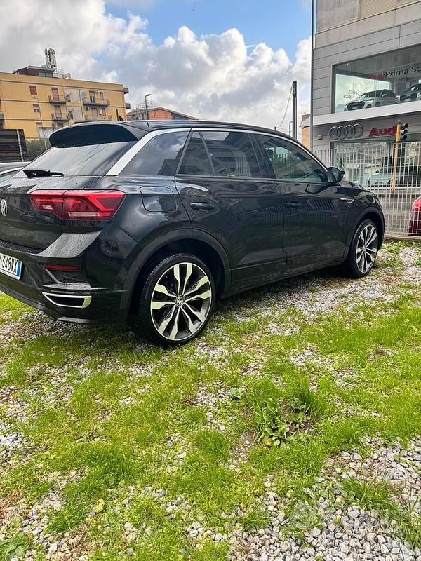Usata VW T-Roc R-line 116 CV (85 kW) 2019 SUV