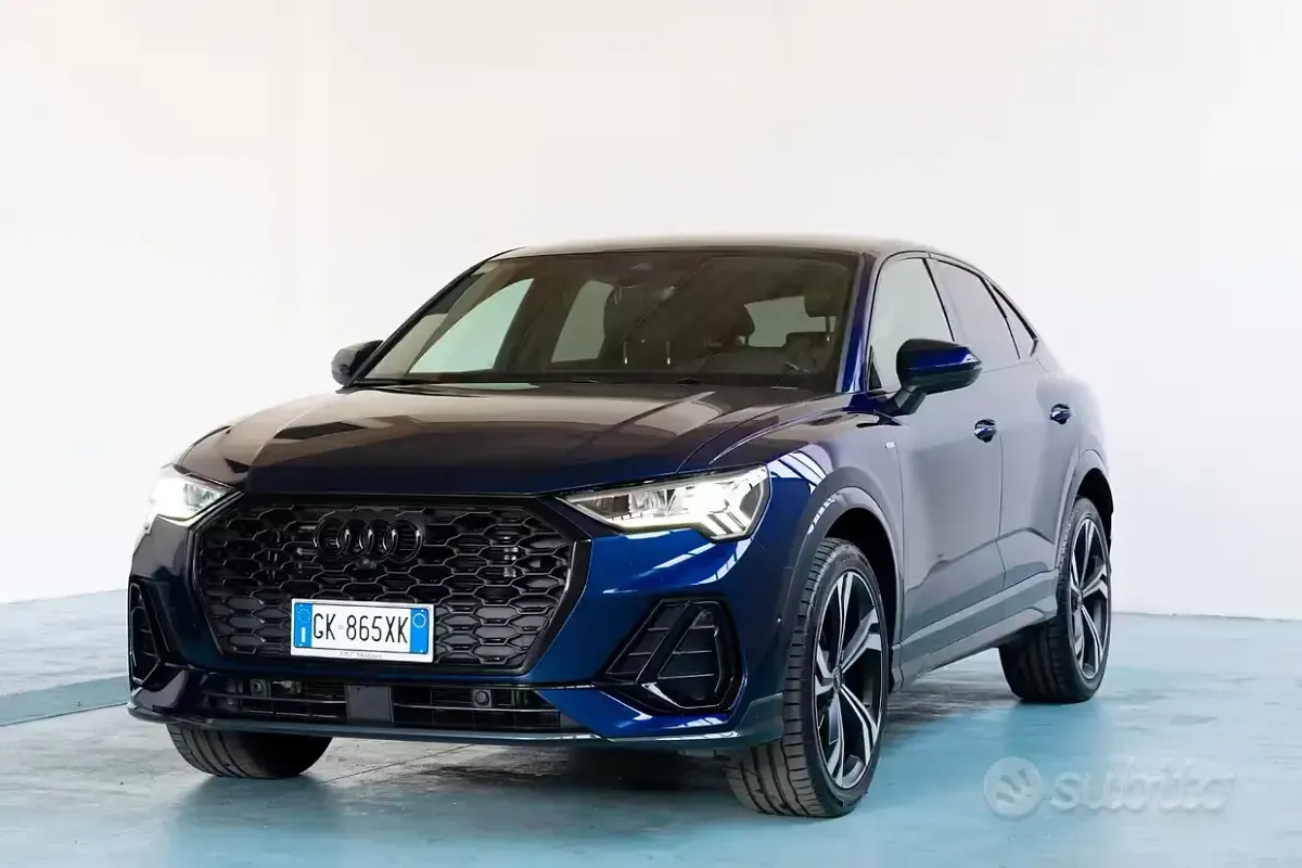 Usata Audi Q3 Sportback Black Edition 150 CV (110 kW) 2022 Blu SUV