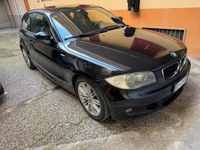 Usata BMW 120 177 CV (130 kW) 2009 Nero Utilitaria