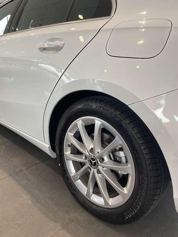Gebraucht Mercedes A160 Business 109 PS (80 kW) 2019 Limousine