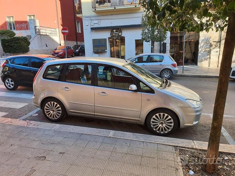 Usata Ford C-MAX Titanium 145 CV (106 kW) 2008 Argento Monovolume
