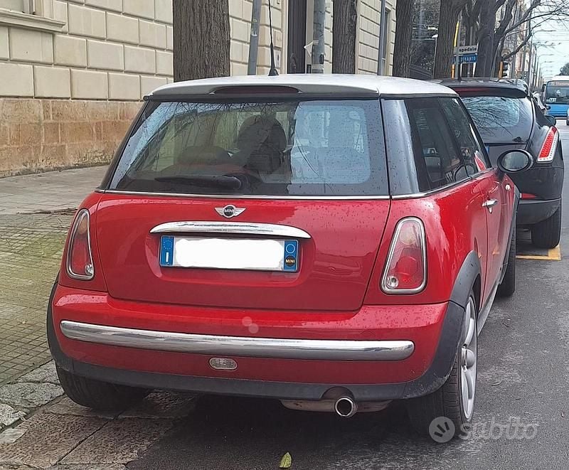 Usata Mini Cooper Coupé 116 CV (85 kW) 2004 Rosso Coupé