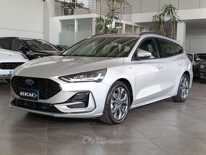 Usata Ford Focus ST-Line 125 CV (91 kW) 2022 Argento Station wagon