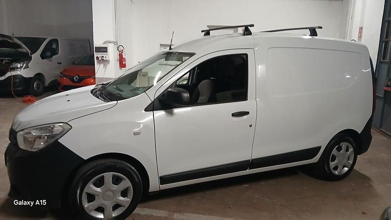 Usata Dacia Dokker 75 CV (55 kW) 2016 Bianco Monovolume