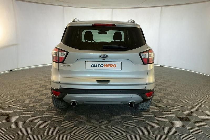 Usata Ford Kuga Titanium 120 CV (88 kW) 2018 Argento SUV