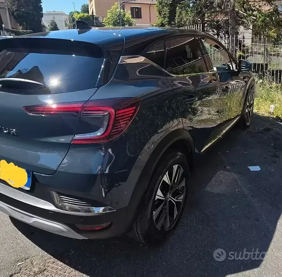 Usata Renault Captur 101 CV (74 kW) 2023 Nero SUV