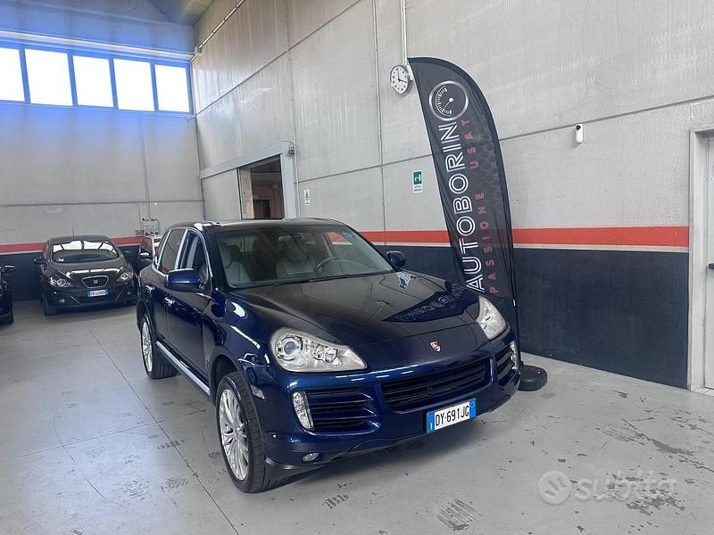 Blu/azzurro Usata 2010 Porsche Cayenne SUV | 10.900 € (Super prezzo) - Immagine 1/4