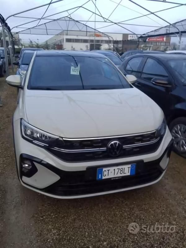 Usata VW Taigo R-line 116 CV (85 kW) 2024 Bianco SUV